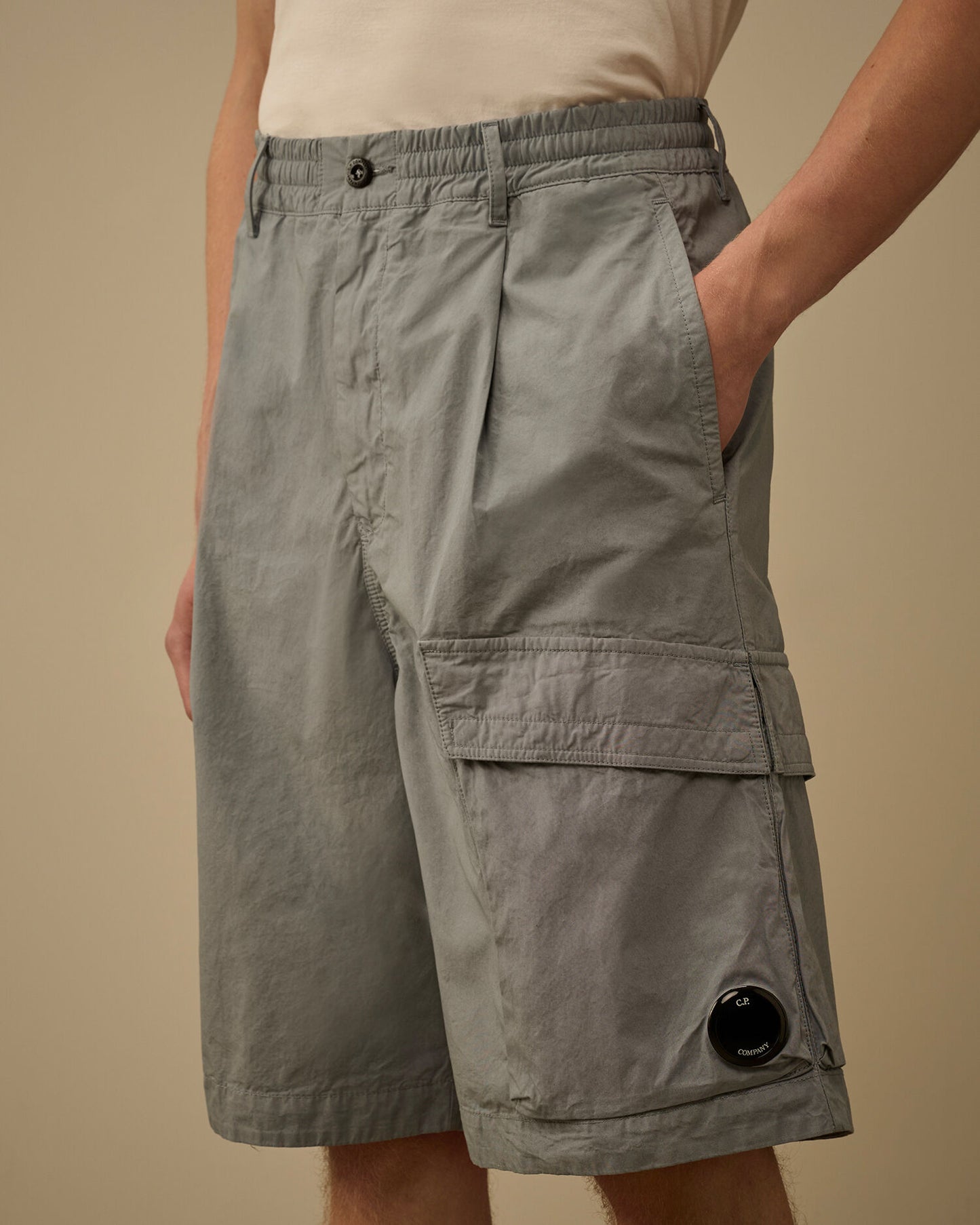 Micro-Reps Boxy Lens Shorts, SILVER BLUE