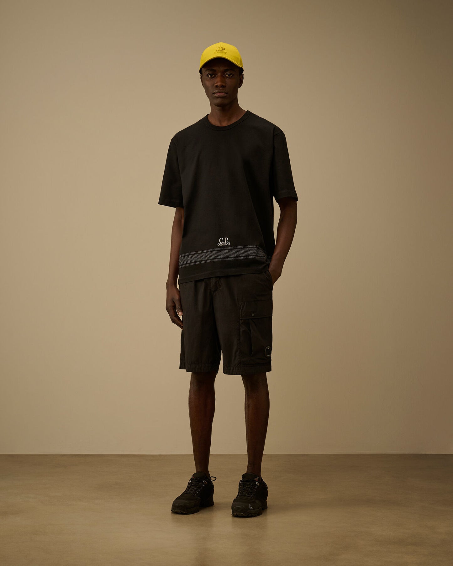 50 Fili Stretch Loose Lens Cargo Shorts, BLACK