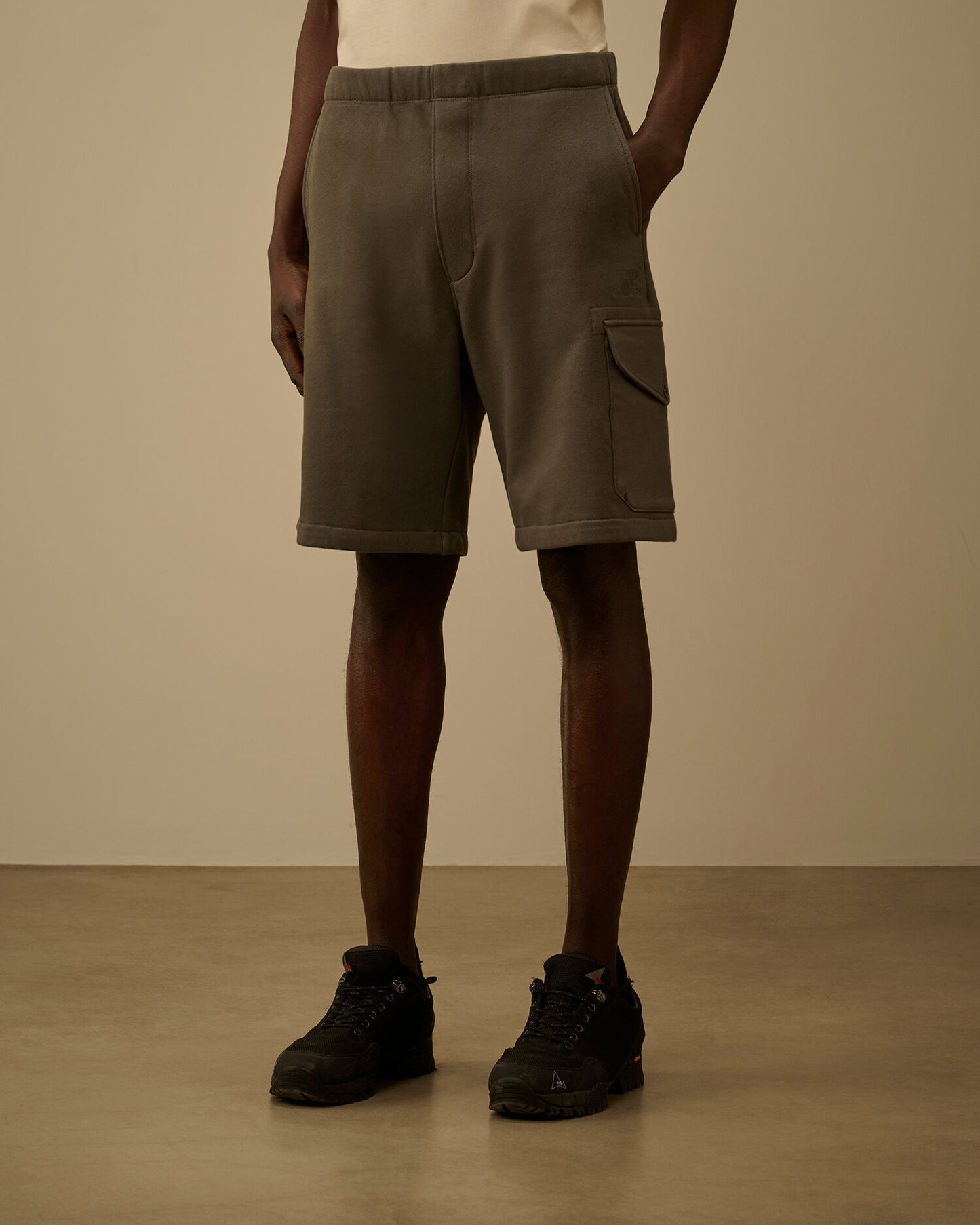 Diagonal Raised Fleece Cargo Sweatshorts, GUNMETAL - GREY