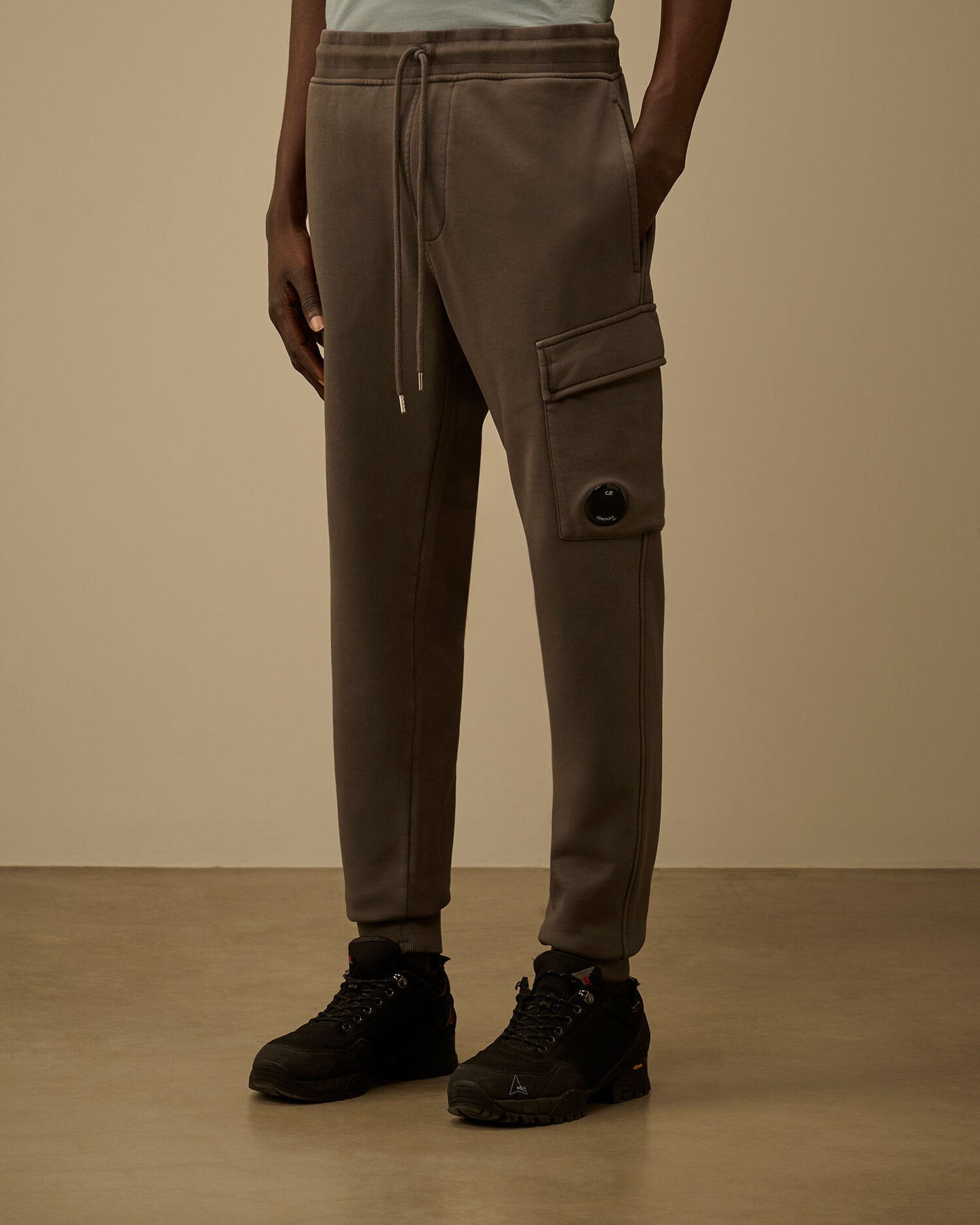 Cotton Diagonal Fleece Cargo Lens Sweatpants, GUNMETAL - GREY