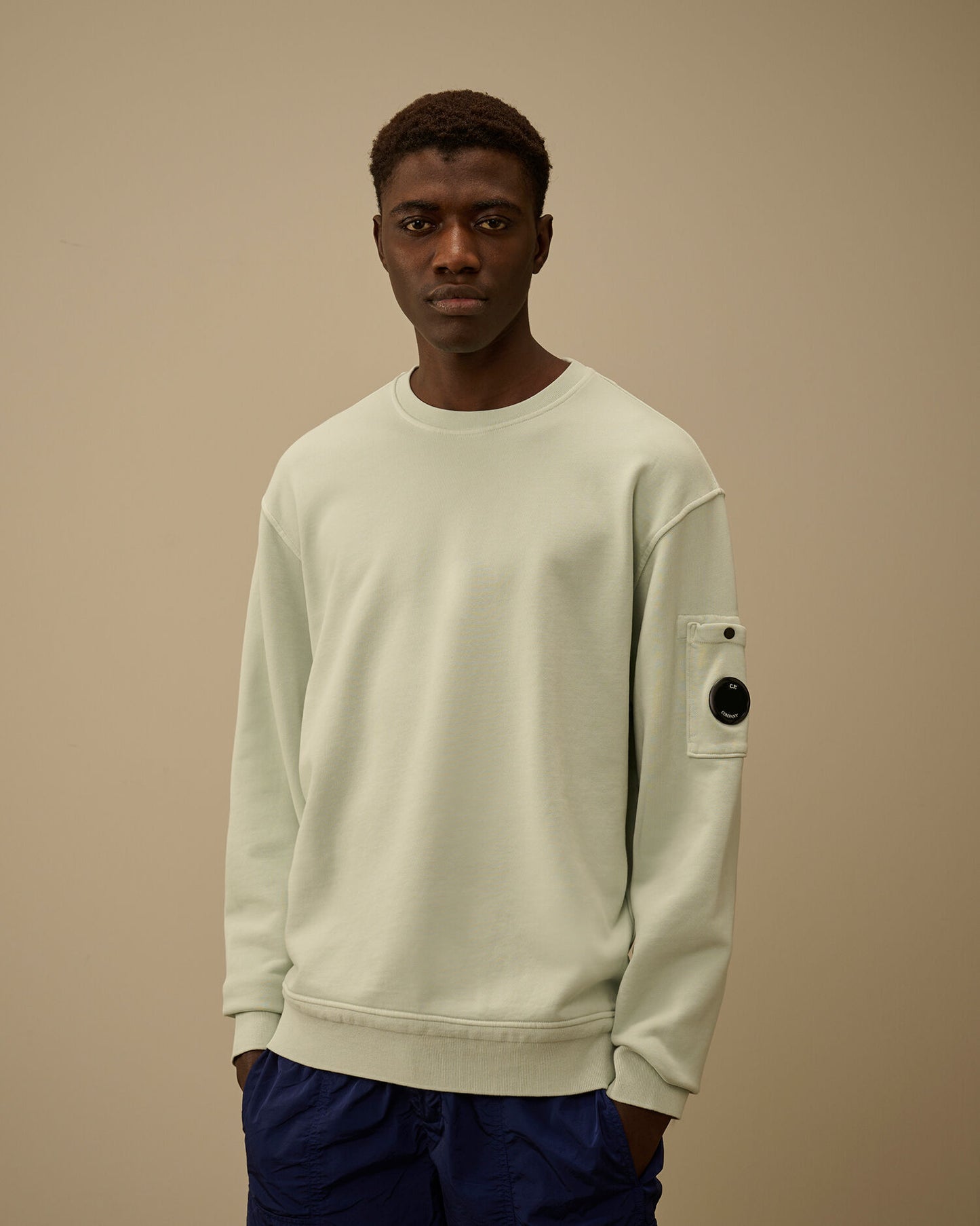 Cotton Diagonal Fleece Resist Dyed Crewneck Lens Sweatshirt, MISTY BLUE