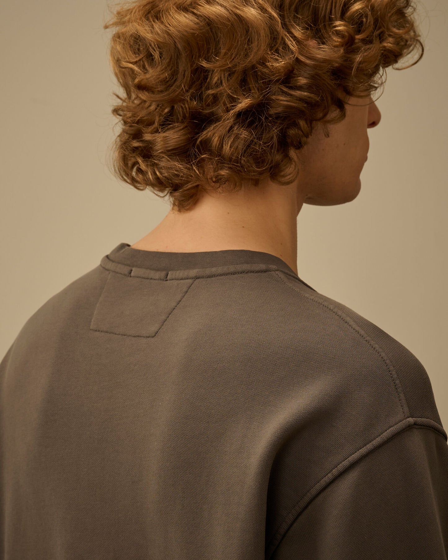 Cotton Diagonal Fleece Resist Dyed Crewneck Logo Sweatshirt, GUNMETAL - GREY