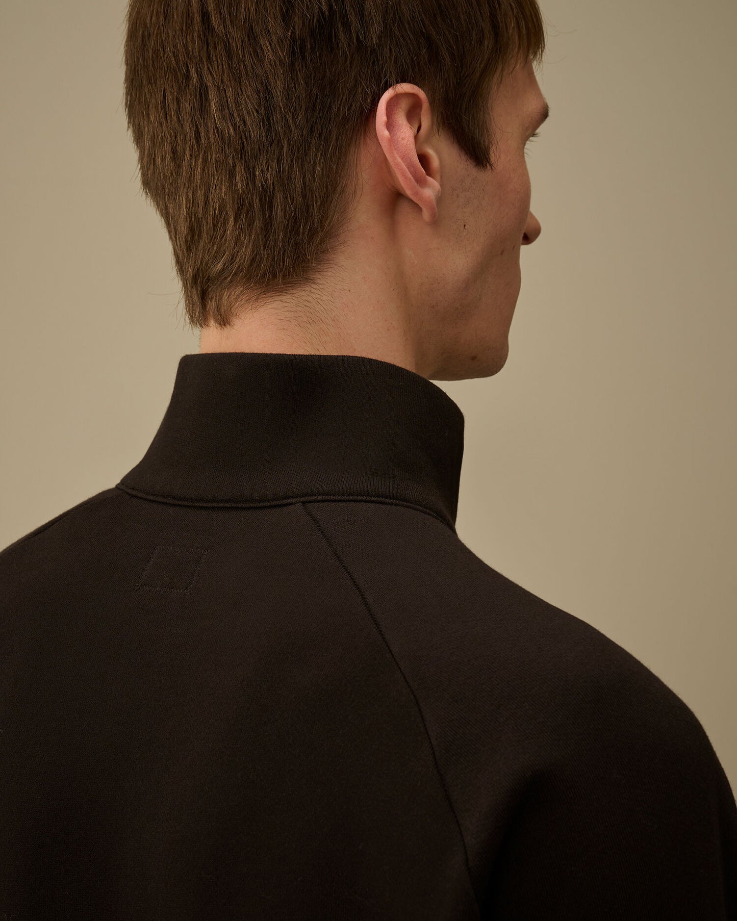 Diagonal Raised Fleece Half Zip Lens Sweatshirt, BLACK