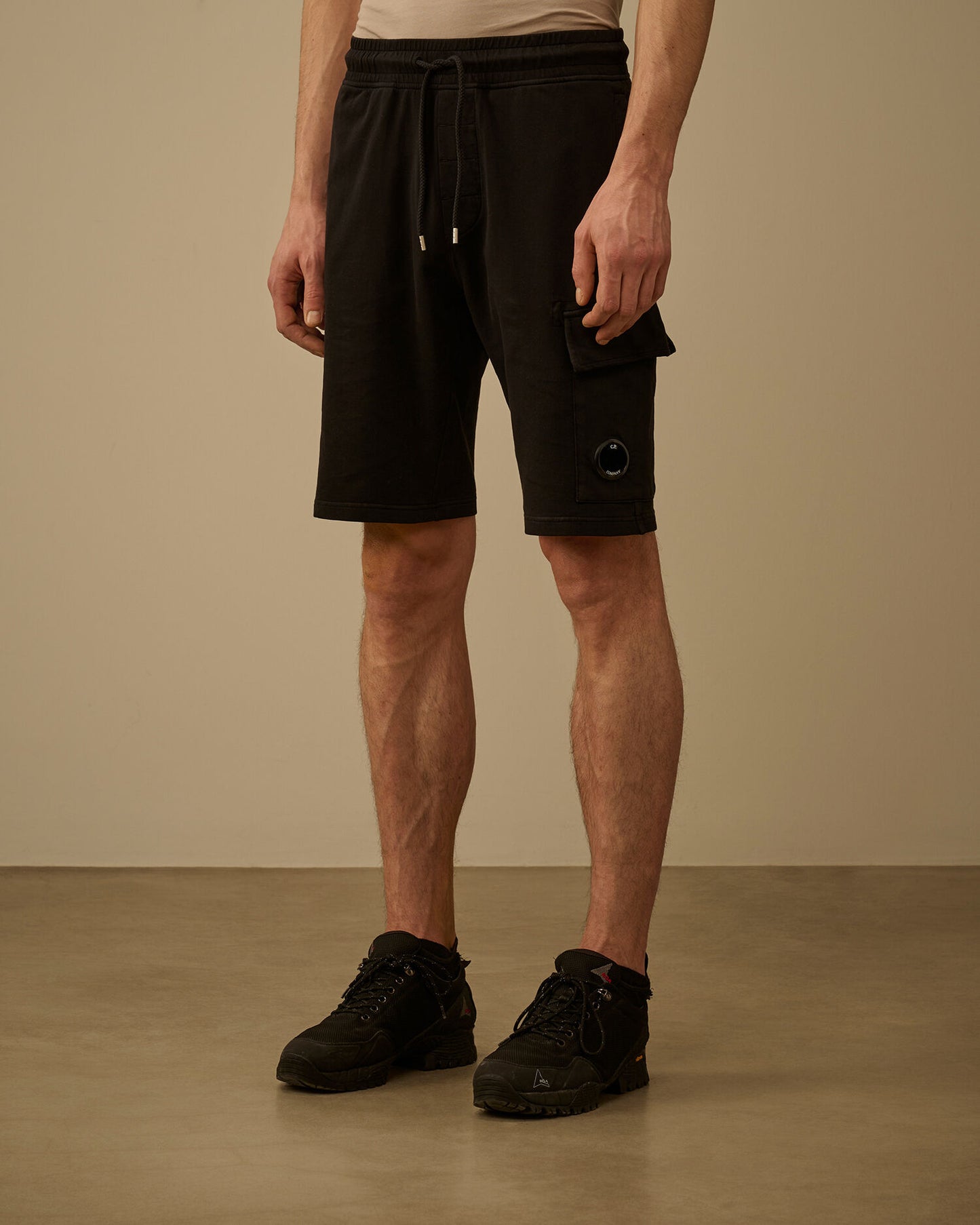 Light Fleece Cargo Lens Sweatshorts, BLACK