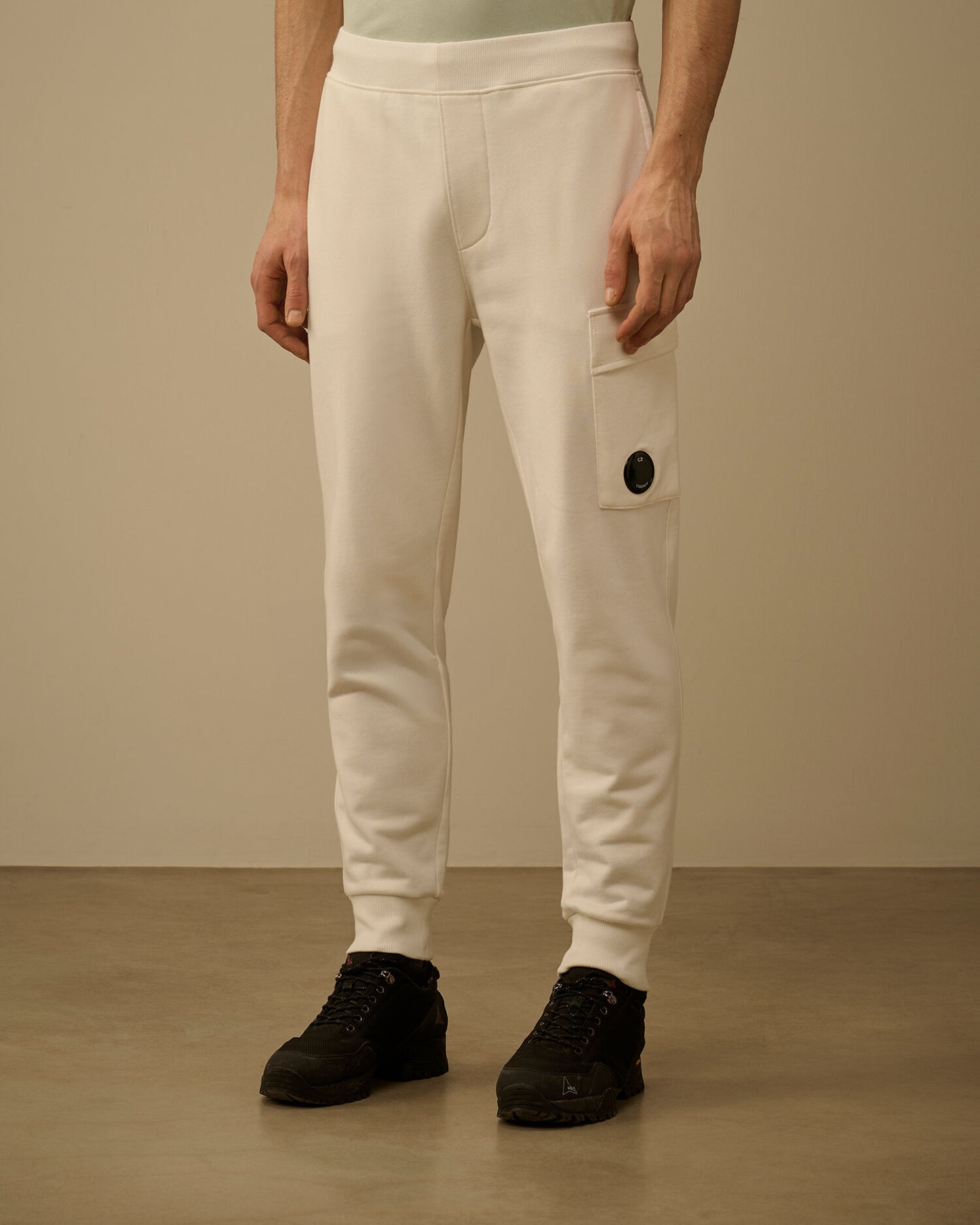 Diagonal Raised Fleece Cargo Lens Sweatpants, GAUZE WHITE