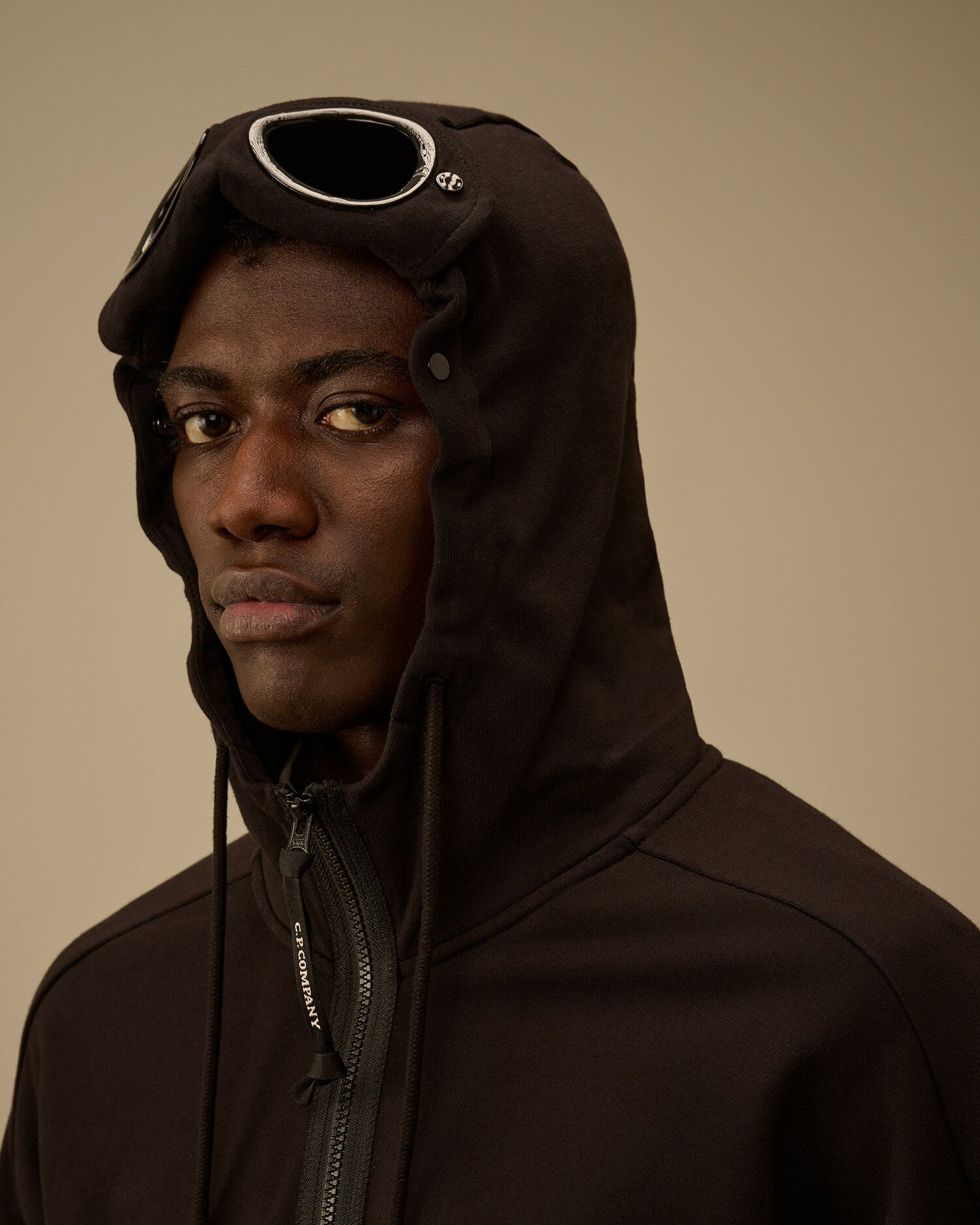 Diagonal Raised Fleece Goggle Sweatshirt, BLACK